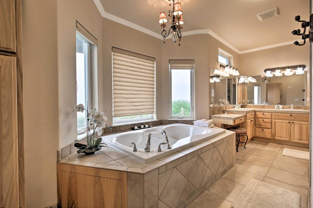 Oceanfront South Beach Home With Hot Tub And Sauna Newport Bagian luar foto